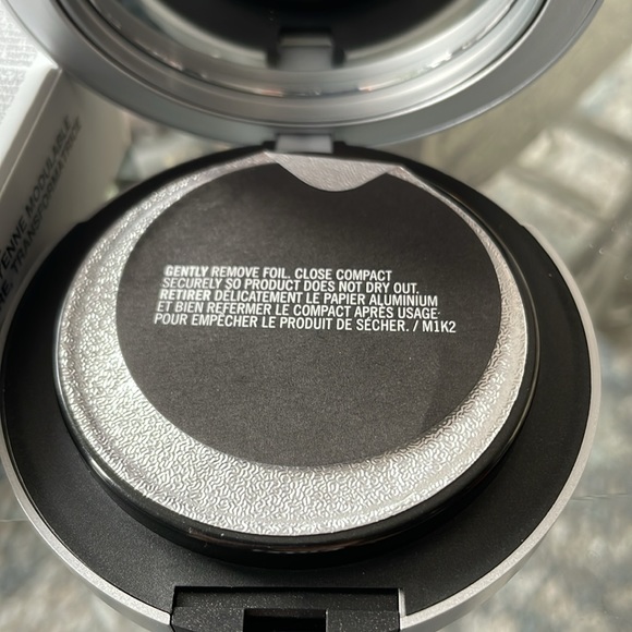 MAC Studio Fix Tech Cream to Powder Foundation in NW45 - Picture 3 of 5